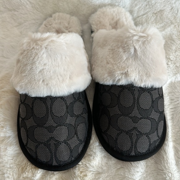 Ziva Slipper in Signature Jacquard - Picture 1 of 6